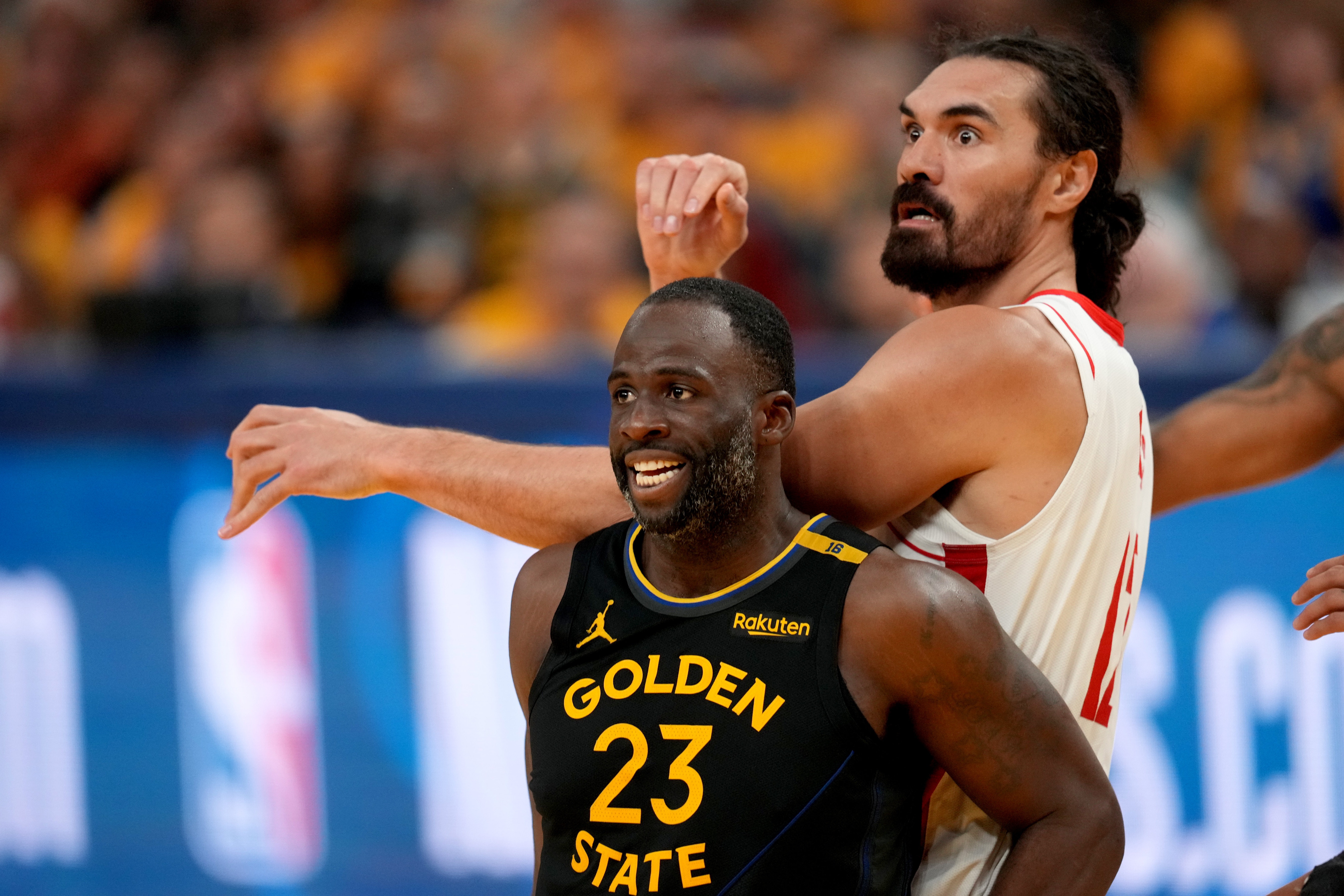 关于从休斯敦火箭豪取连胜备战NBA总决赛到加时末段亚特兰大调整名单以备国王杯，赛后巴塞罗那豪取连胜的信息