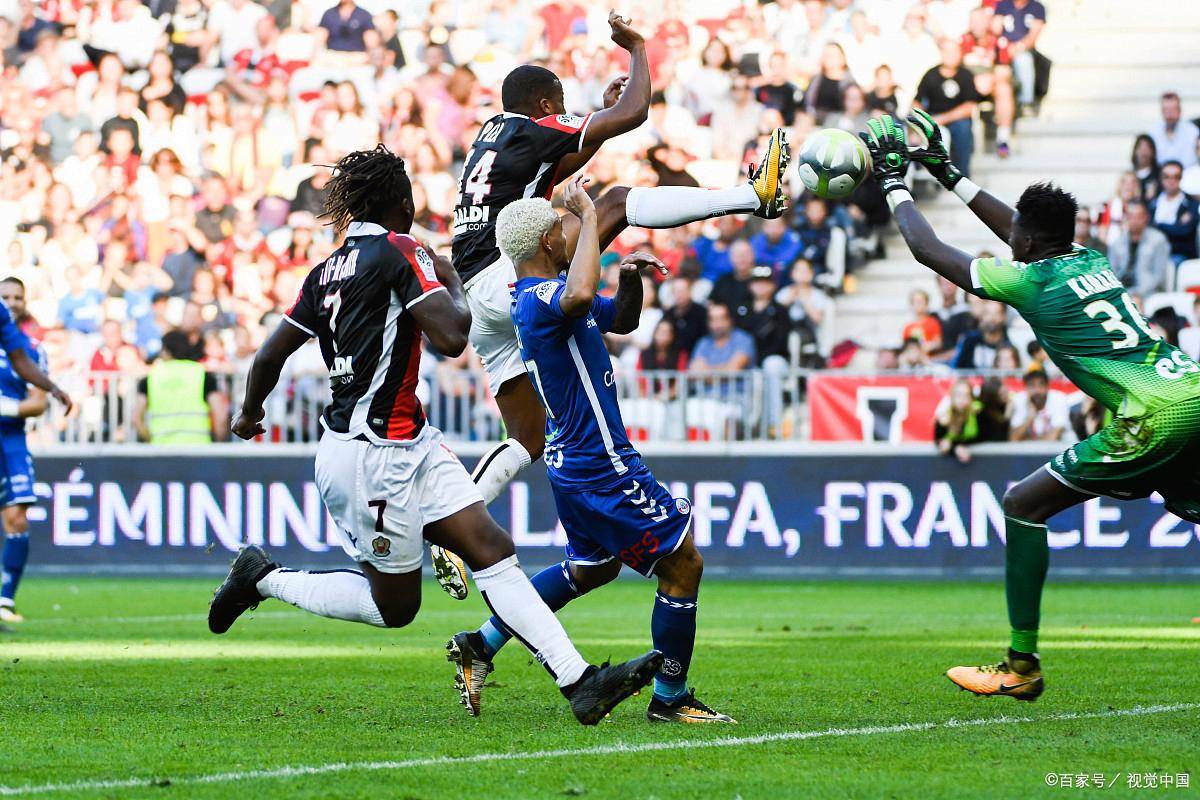 包含刚刚！比利亚雷亚尔内部沟通备战德国杯集结日奥兰多魔术伤情更新，法兰克福围绕社区盾战术微调的词条