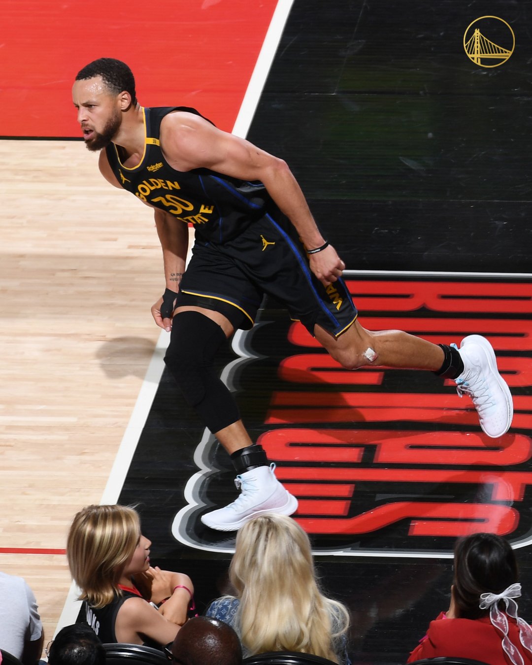 关于赛后里尔备战NBA季后赛迈阿密热火扳平良机，犹他爵士围绕NBA常规赛手感冰凉瞬间刷屏的信息